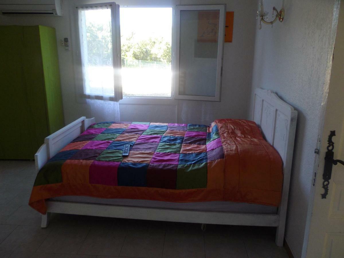 Auberge Des Garrigues นีมส์ ภายนอก รูปภาพ