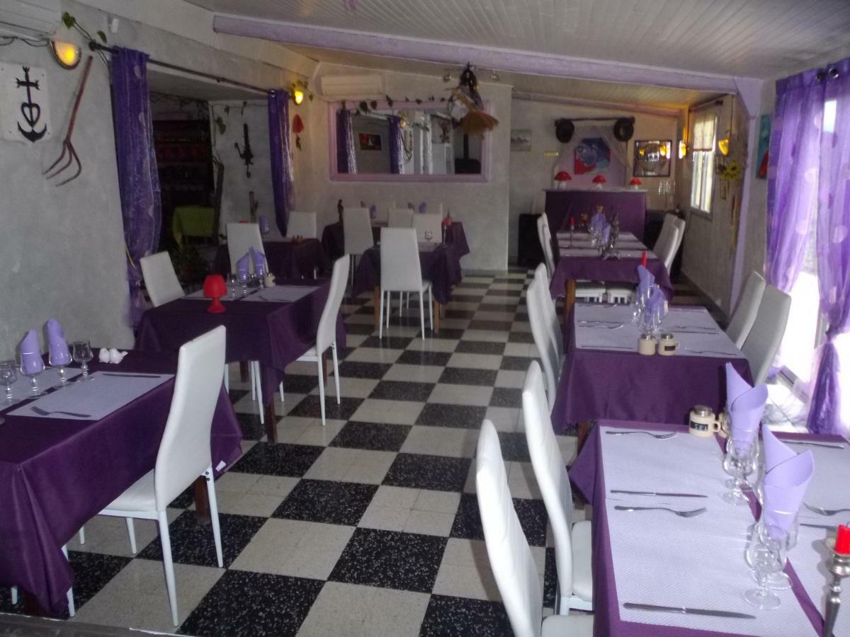 Auberge Des Garrigues นีมส์ ภายนอก รูปภาพ