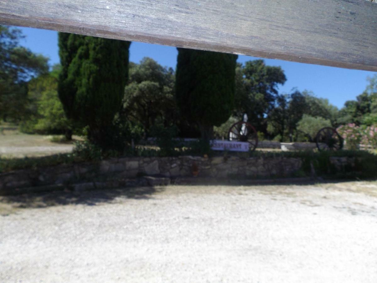 Auberge Des Garrigues นีมส์ ภายนอก รูปภาพ