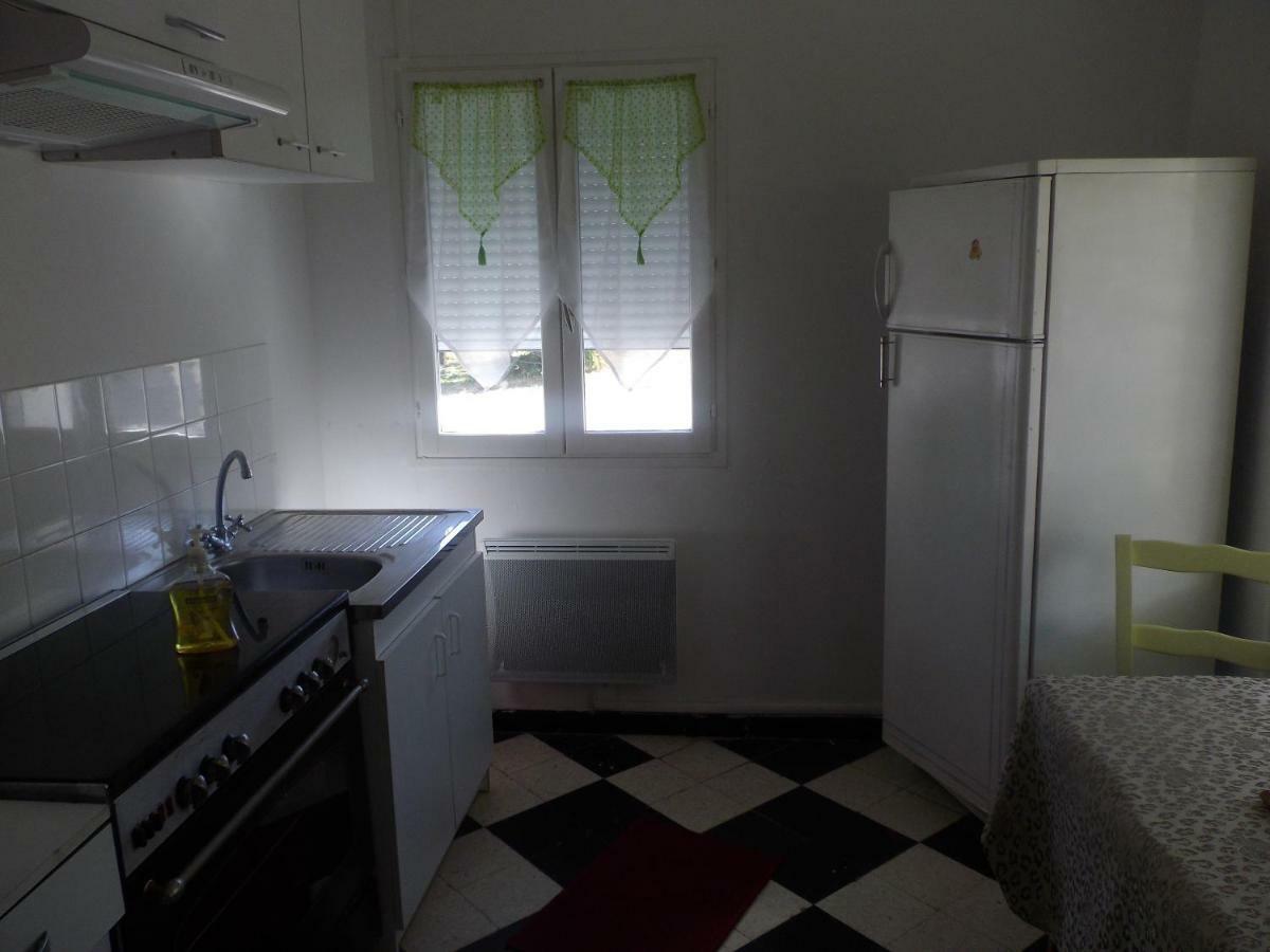 Auberge Des Garrigues นีมส์ ภายนอก รูปภาพ